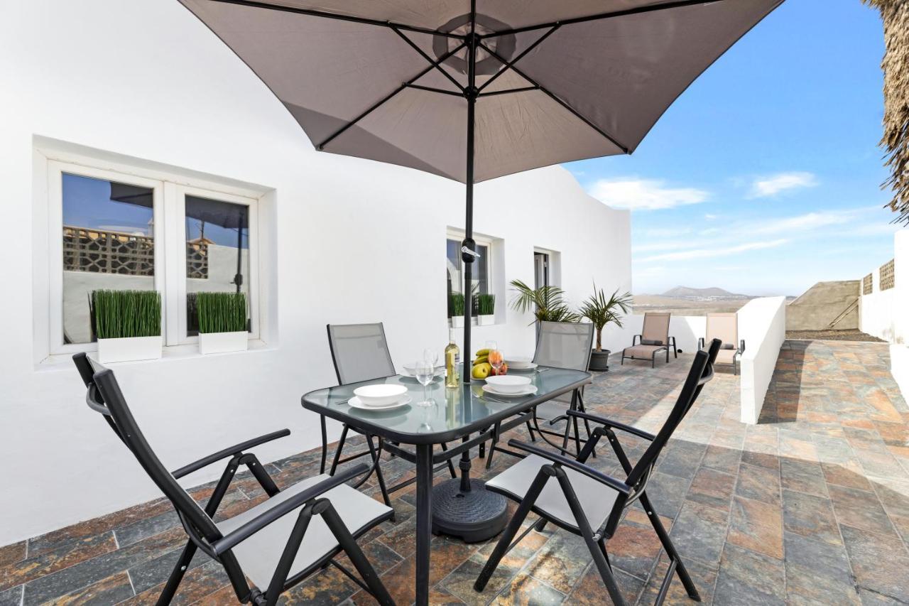 Home2Book Charming Apartment Teguise, Terrace Тегисе Екстериор снимка